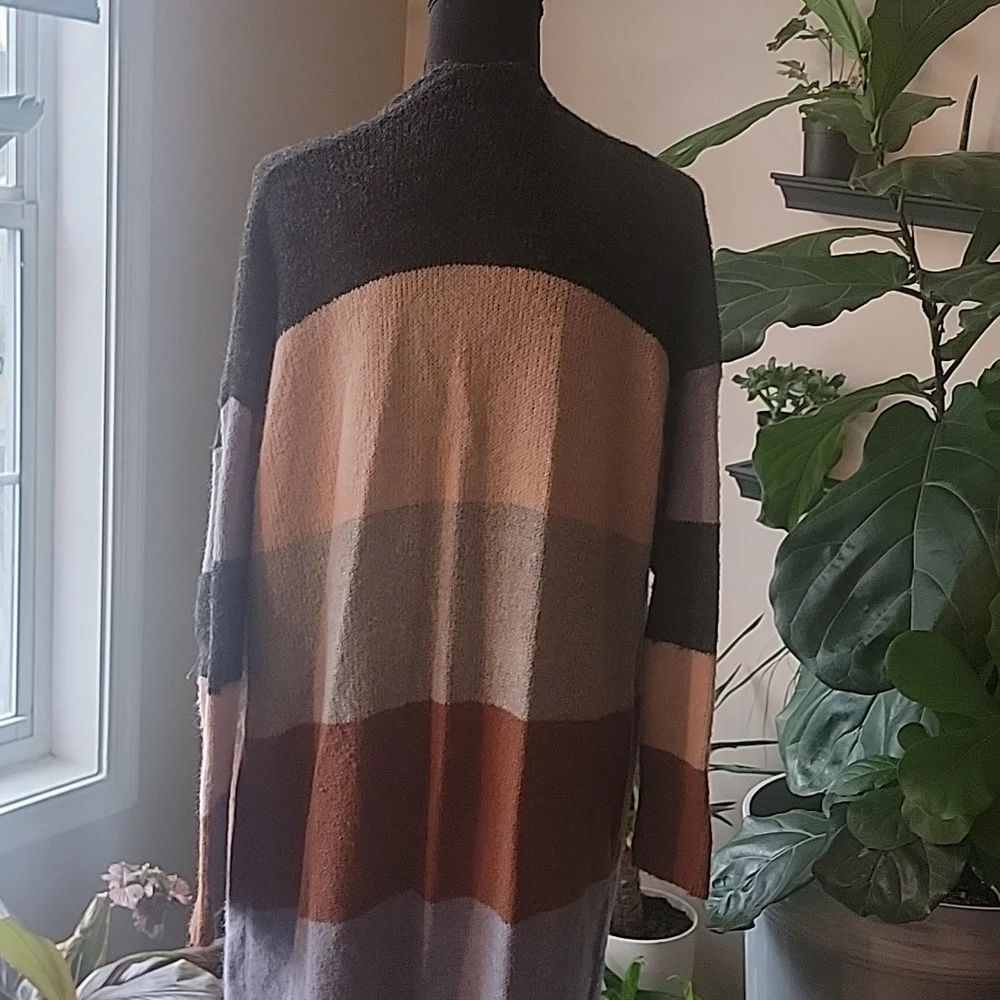Long Cardigan Sweaters - Picture 6 of 9